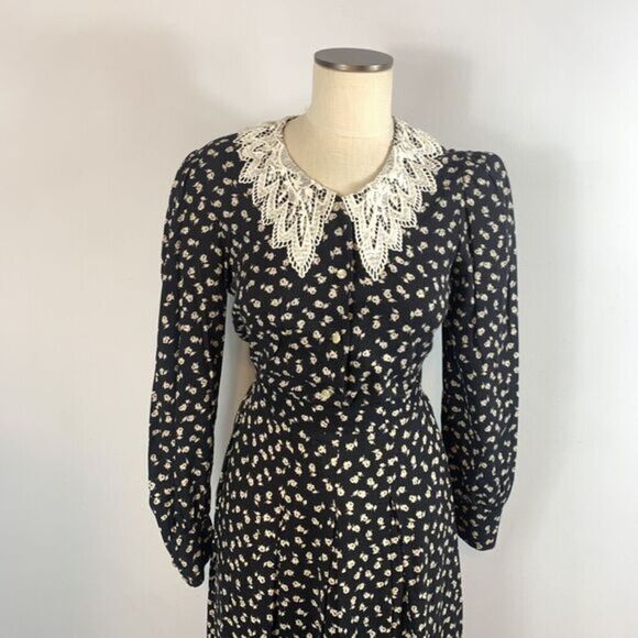 VTG Floral Lace Cottagecore Blouse & Skirt Set Laura Hensen Fits Like Small - Picture 2 of 12